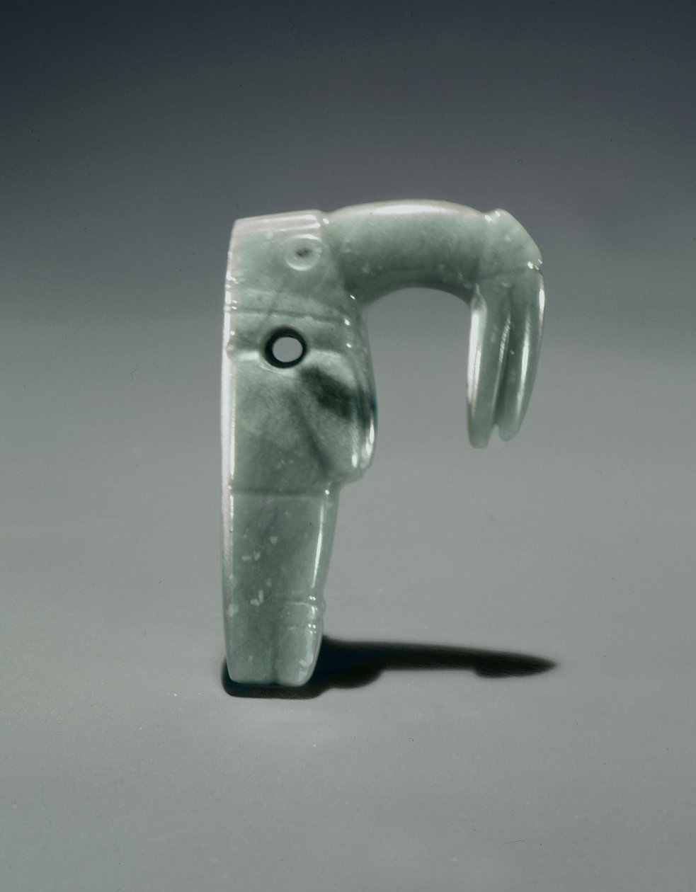 Guacimo, Linea Vieja bölgesinden gaga kuşu (yarı saydam soluk deniz yeşili yeşim) by Pre Columbian Pre Columbian