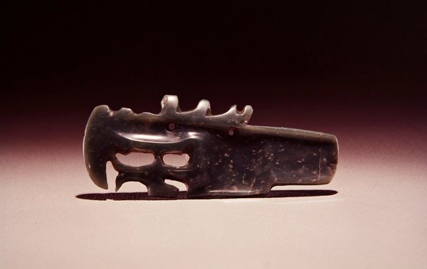 Guacimo, Linea Vieja bölgesinden kuş canavarı (yarı saydam mavi-yeşil yeşim) by Pre Columbian Pre Columbian