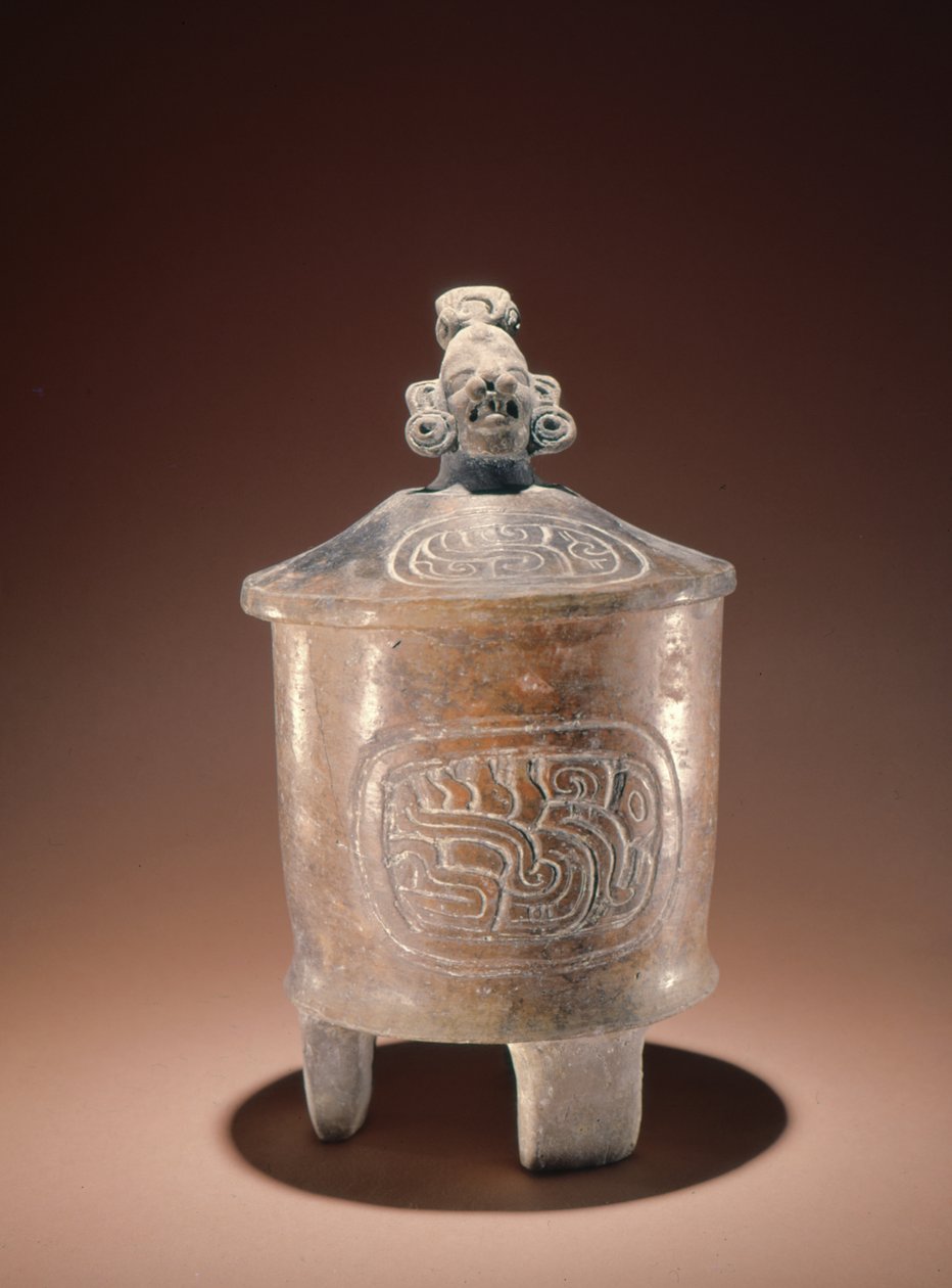 Tikal'de (seramik) bulunan, heykelcik başlı kapaklı Teotihuacan tarzı tripod kase by Pre Columbian Pre Columbian