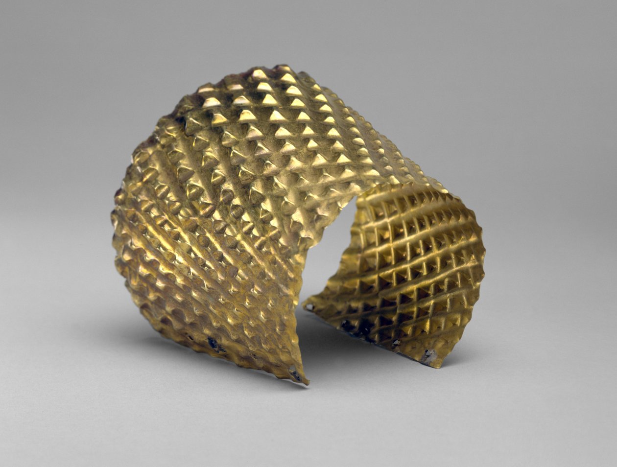 Kol bandı, tarihsiz (altın) by Pre Columbian Pre Columbian