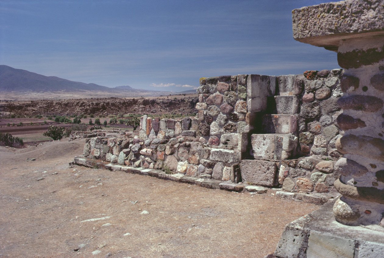Duvara yerleştirilmiş bir merdiven, Geç Post-Klasik Dönem by Pre Columbian