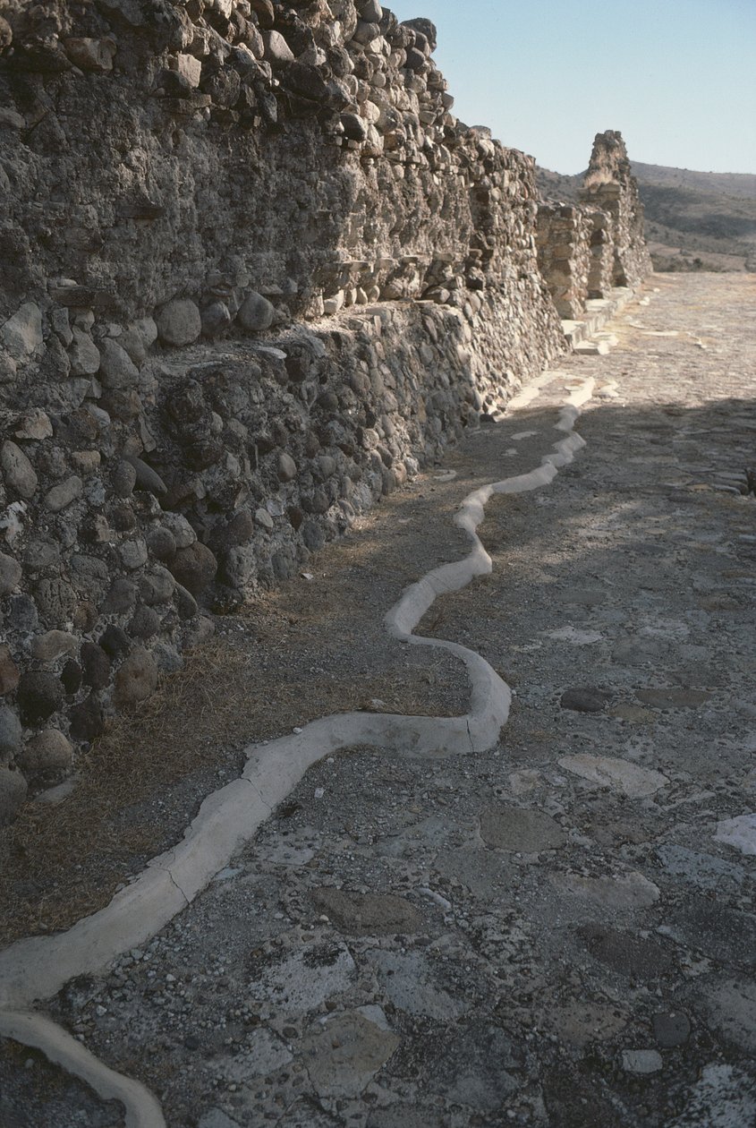 Sur kalıntıları, Geç Klasik Dönem by Pre Columbian