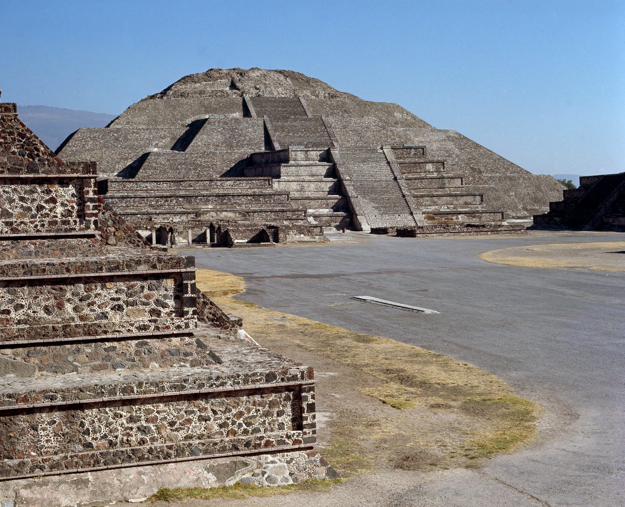 Ay Piramidi by Pre-Columbian Pre-Columbian