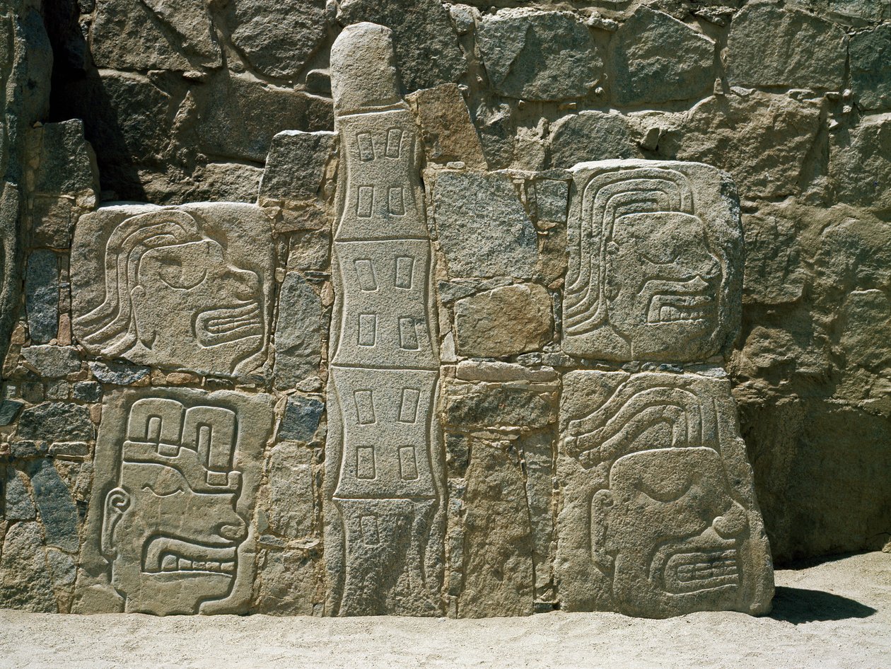 Savaşçı kabartmalı duvar by Pre Columbian Pre Columbian