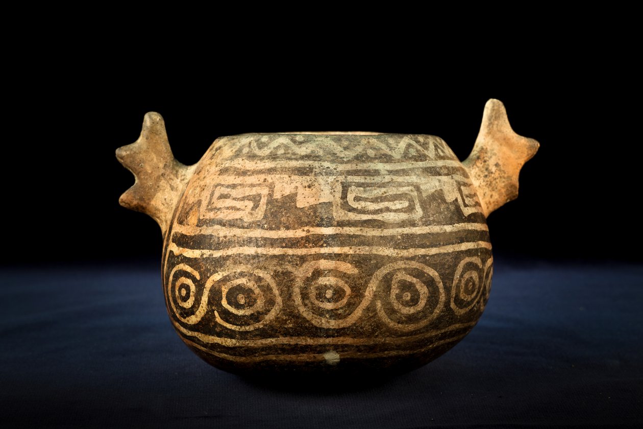 Zoomorfik bezemeli küresel seramik / Kolomb öncesi sanat (pişmiş toprak) by Precolombian Precolombian