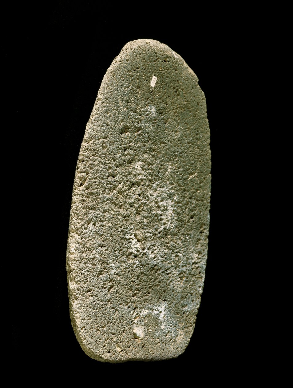 Prehistoire: Buğdayı öğütmek için kullanılan taş alet. Neolitik. Umbria, İtalya Perugia, Umbria Ulusal Arkeoloji Müzesi by Prehistoric Prehistoric
