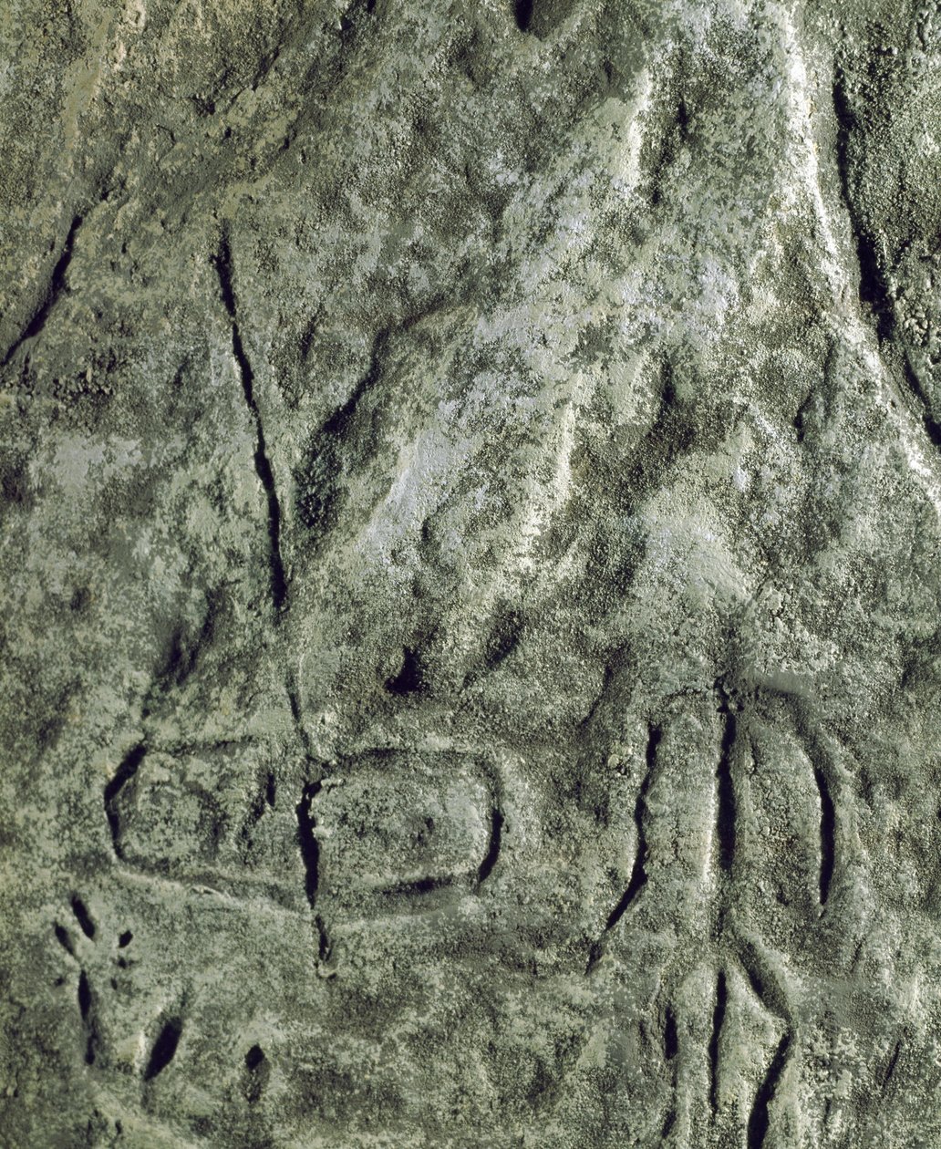 Tarihöncesi, kaya sanatı: bir tekne ve bir insan figürünün temsili petroglif (taş üzerine grafiti). neolitik, taş devri. (Azerbaycan) Bronz çağı. Bakü, Azerbaycan Devlet Din Tarihi Müzesi by Prehistoric Prehistoric