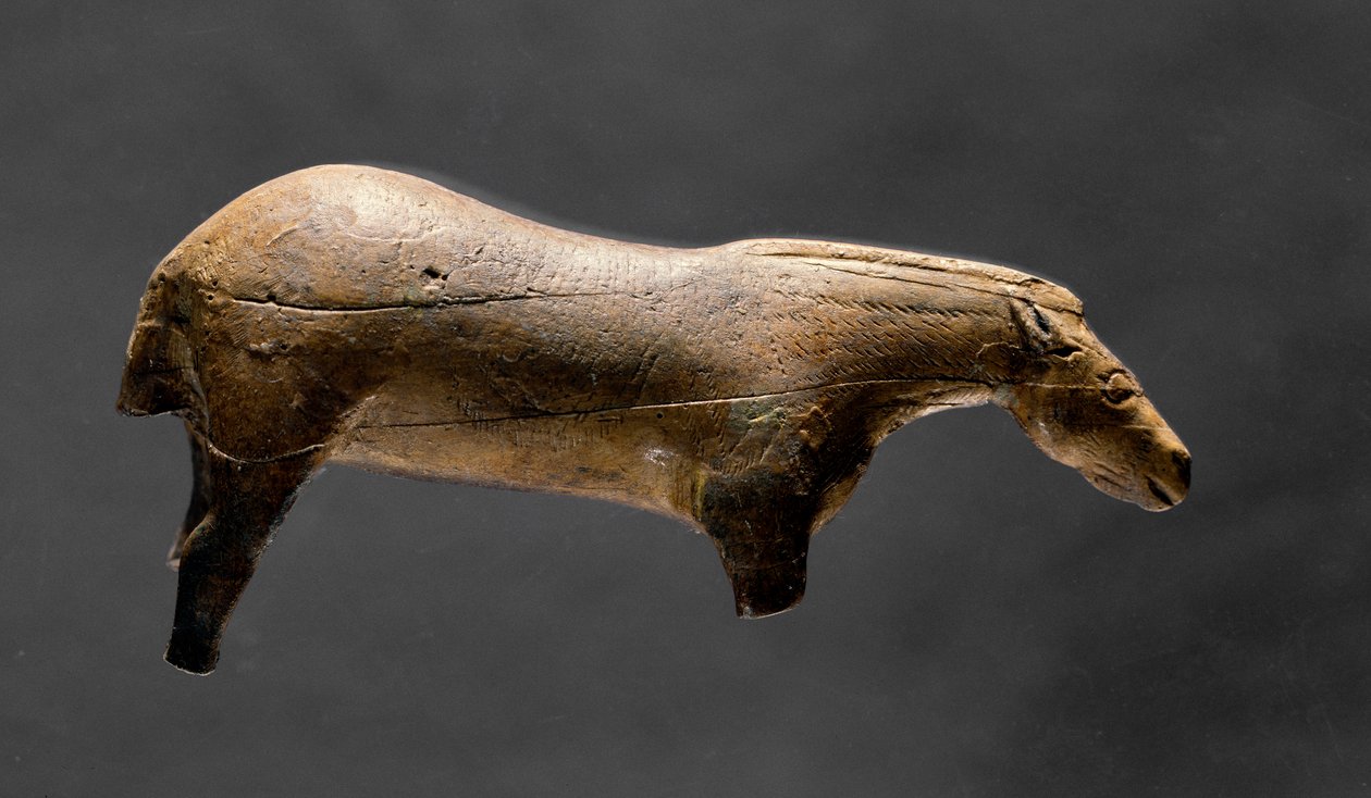 Lourdes'in atı. Espelugue Mağarası'ndan fildişi heykelcik. Üst Paleolitik by Prehistoric Prehistoric