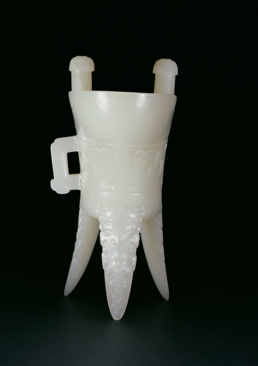 Bronz Jue Formunun İmparatorluk Libasyon Gemisi, Qianlong Dönemi (1736-95) (yeşim taşı) (ayrıca bkz. 241153) by Qing Dynasty Chinese School