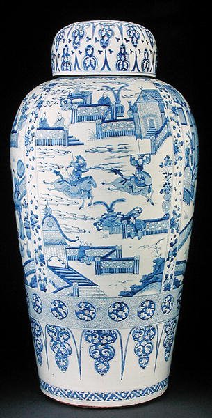 Bir çift mavi beyaz asker vazosu by Qing Dynasty Chinese School
