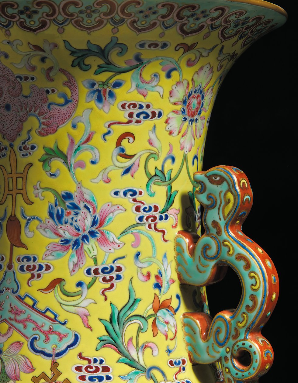 Bir Çift Imperial Famille Gül Vazolarından Birinden Detay (seramik) by Qing Dynasty   Jiaqing Period Chinese School