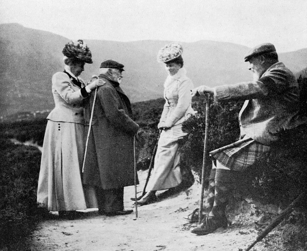 King Edward VII 1841-1910, Princess Mary, Lady Katherine Coke ve Captain Welsh, 1908. by Queen Alexandra