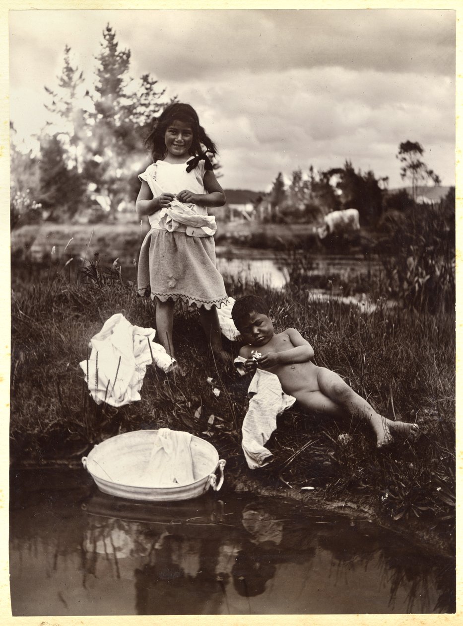Bir Maoriland İdil, c.1910 (gümüş jelatin baskı) by Ralph Seldon