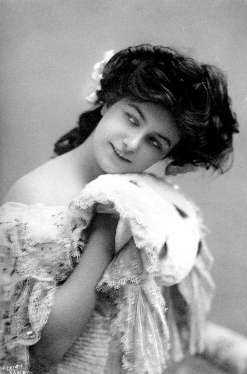 Ethel Oliver, oyuncu, 1900