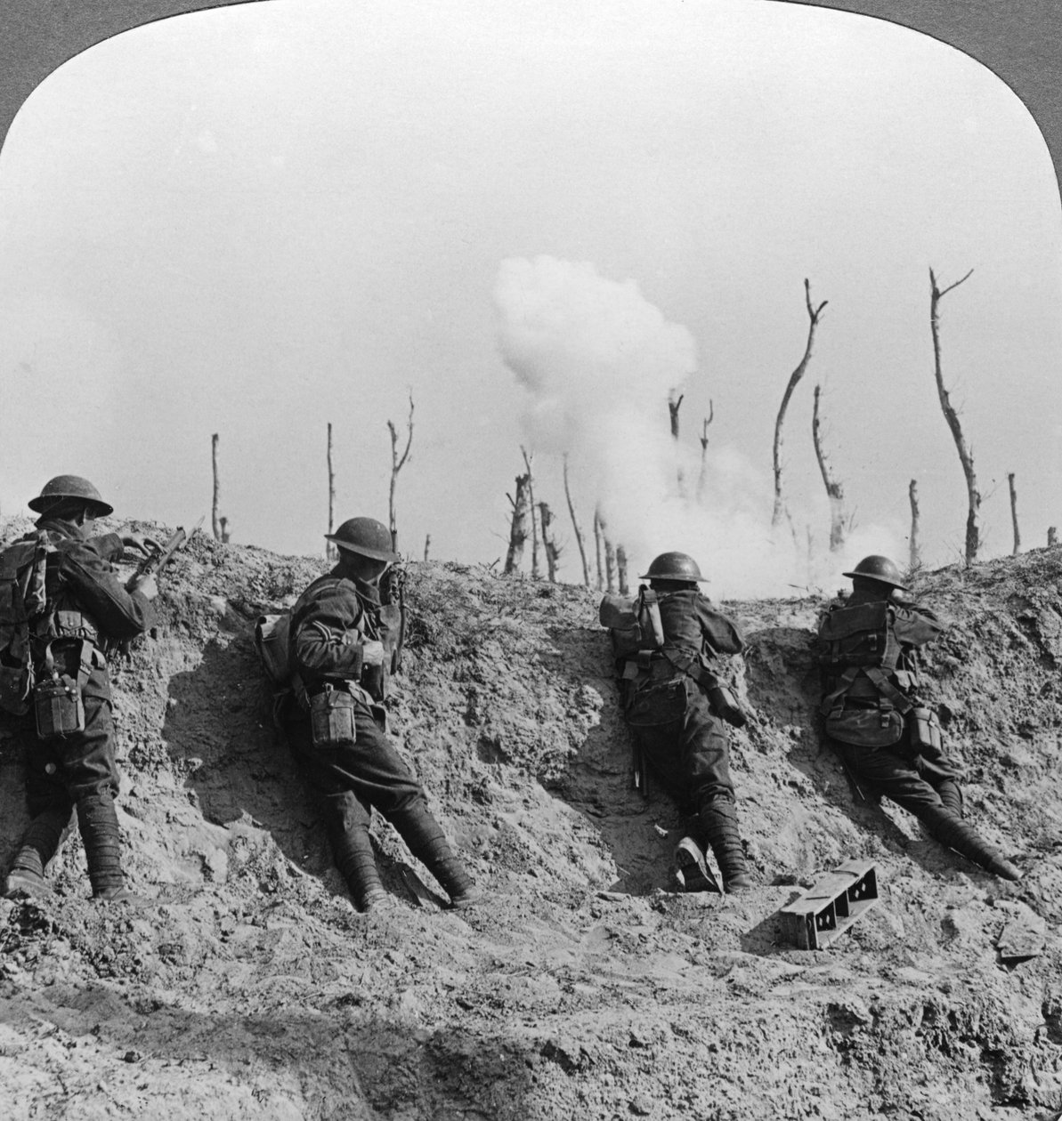 Savaş alanı sahnesi, Passchendaele, Belçika, I. Dünya Savaşı, 1914-1918. by Realistic Travels Publishers