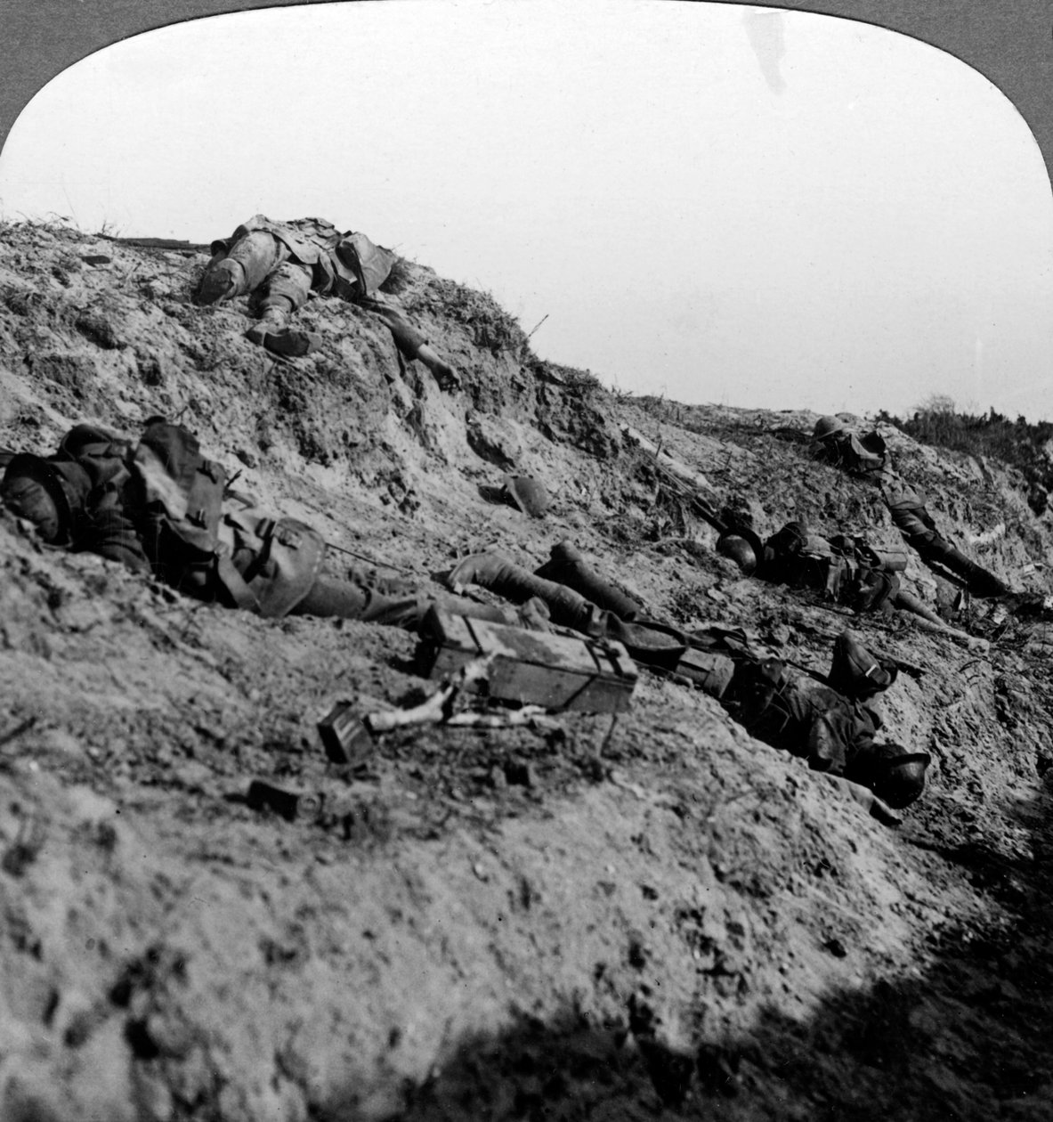Ölü askerler, Vimy Ridge, Fransa, I. Dünya Savaşı, 1914-1918 by Realistic Travels Publishers