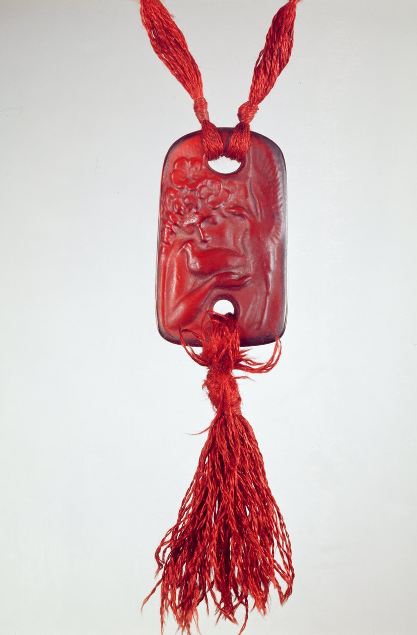 Lalique tarafından saten cilalı ve hafif cilalı kabartmalı kolye, c.1902 by Rene Jules Lalique