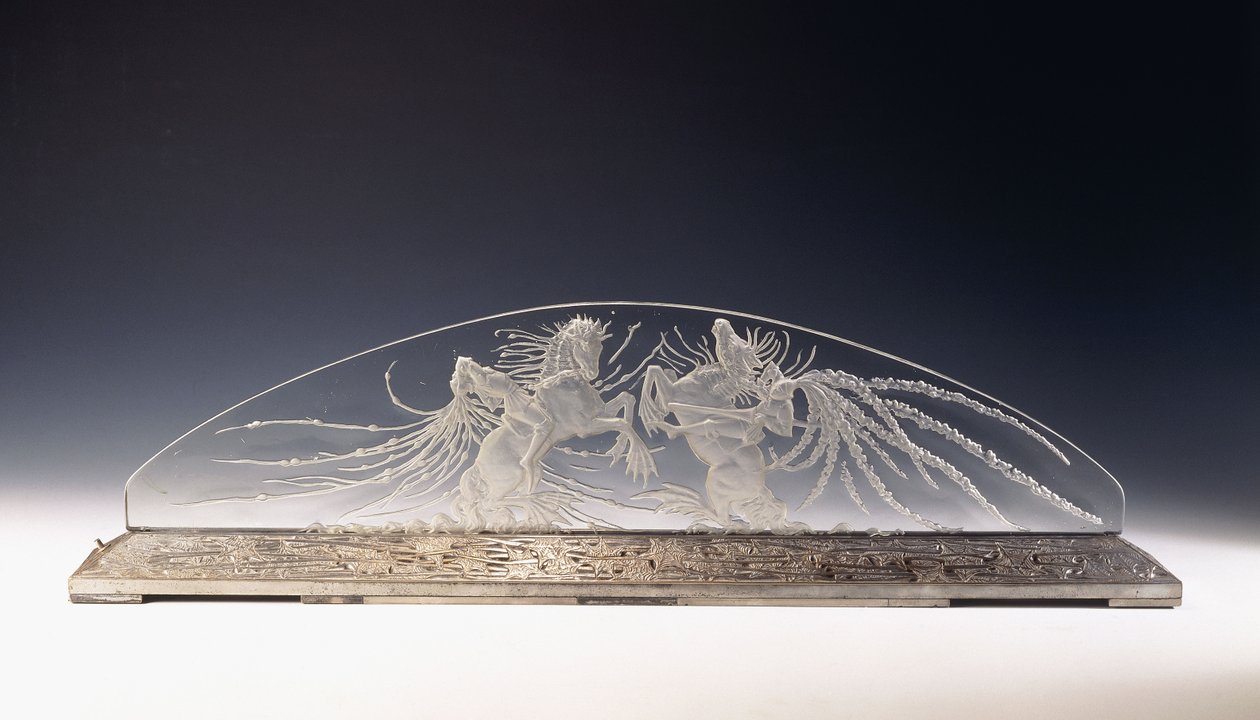 İki Atlı; nadir bir cam aydınlatma armatürü by Rene Jules Lalique