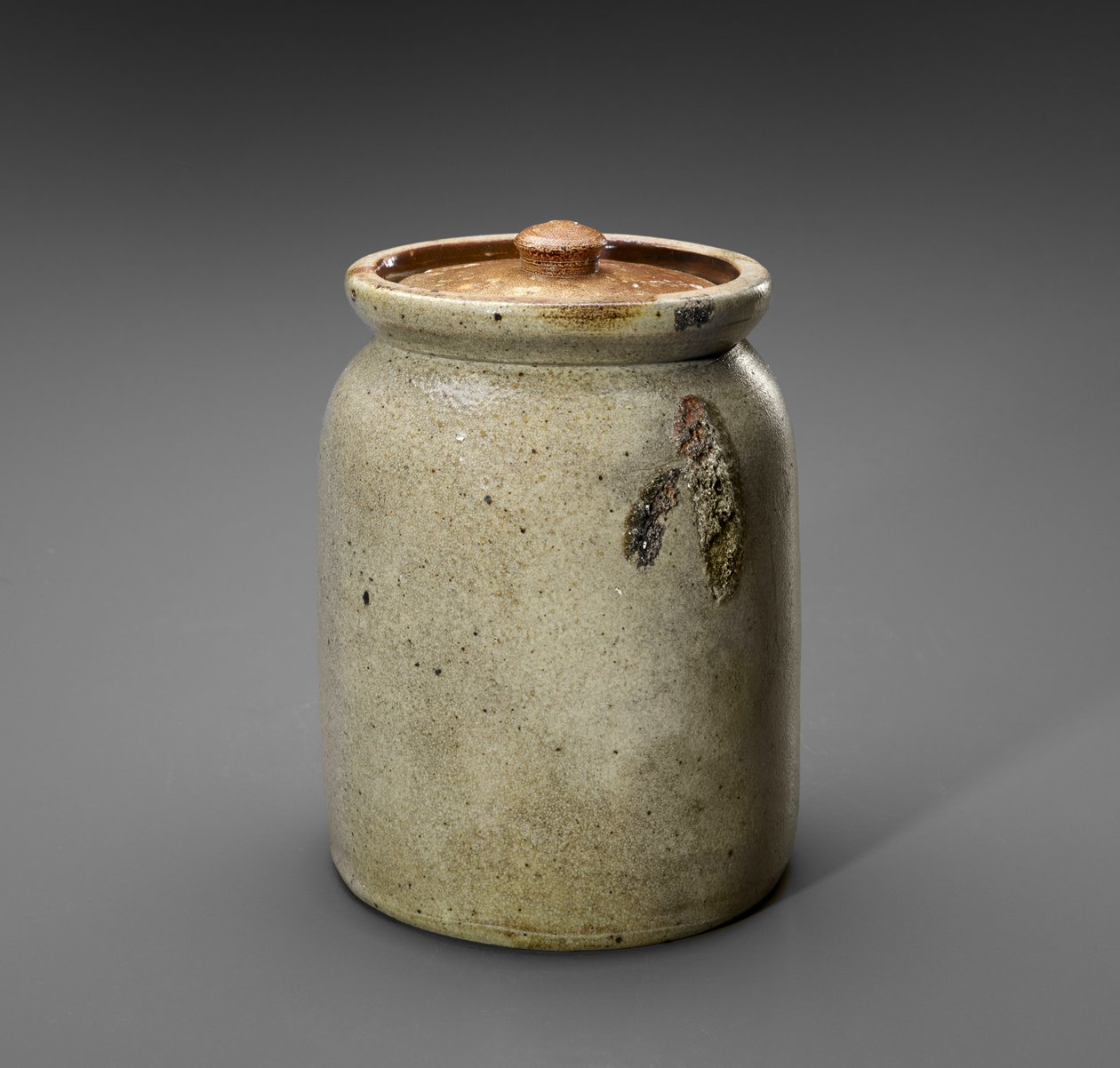Kavanoz, c. 1920-1935 (tuzlu taş eşya) by Rhonesboro Pottery Company (attr.to)