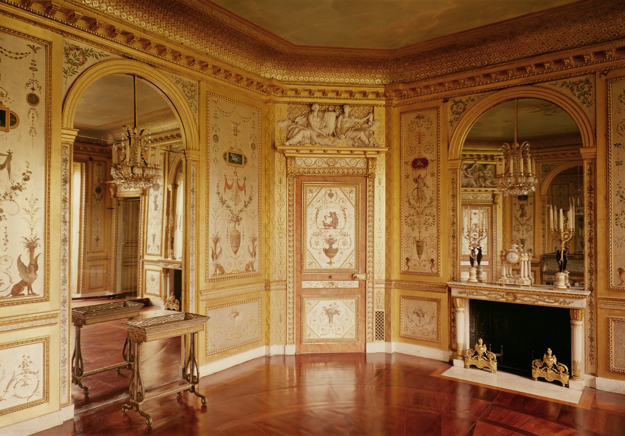 Marie-Antoinette Boudoir (1755-93) 1785 yılında dekore edilmiştir. by Richard Mique