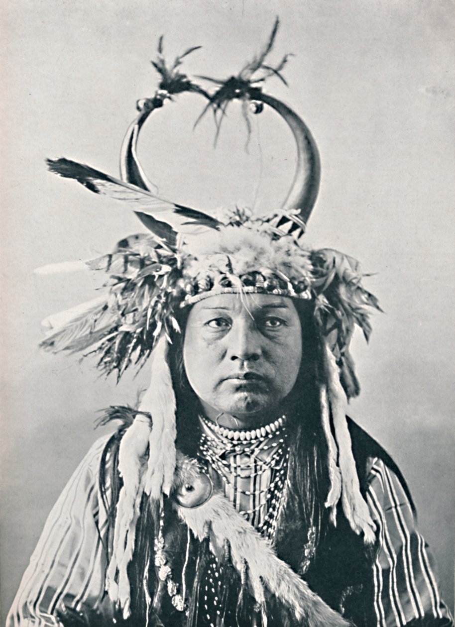 Bufalo boynuzlu başlıklı bir Kızılderili, 1912 by Robert Wilson Shufeldt