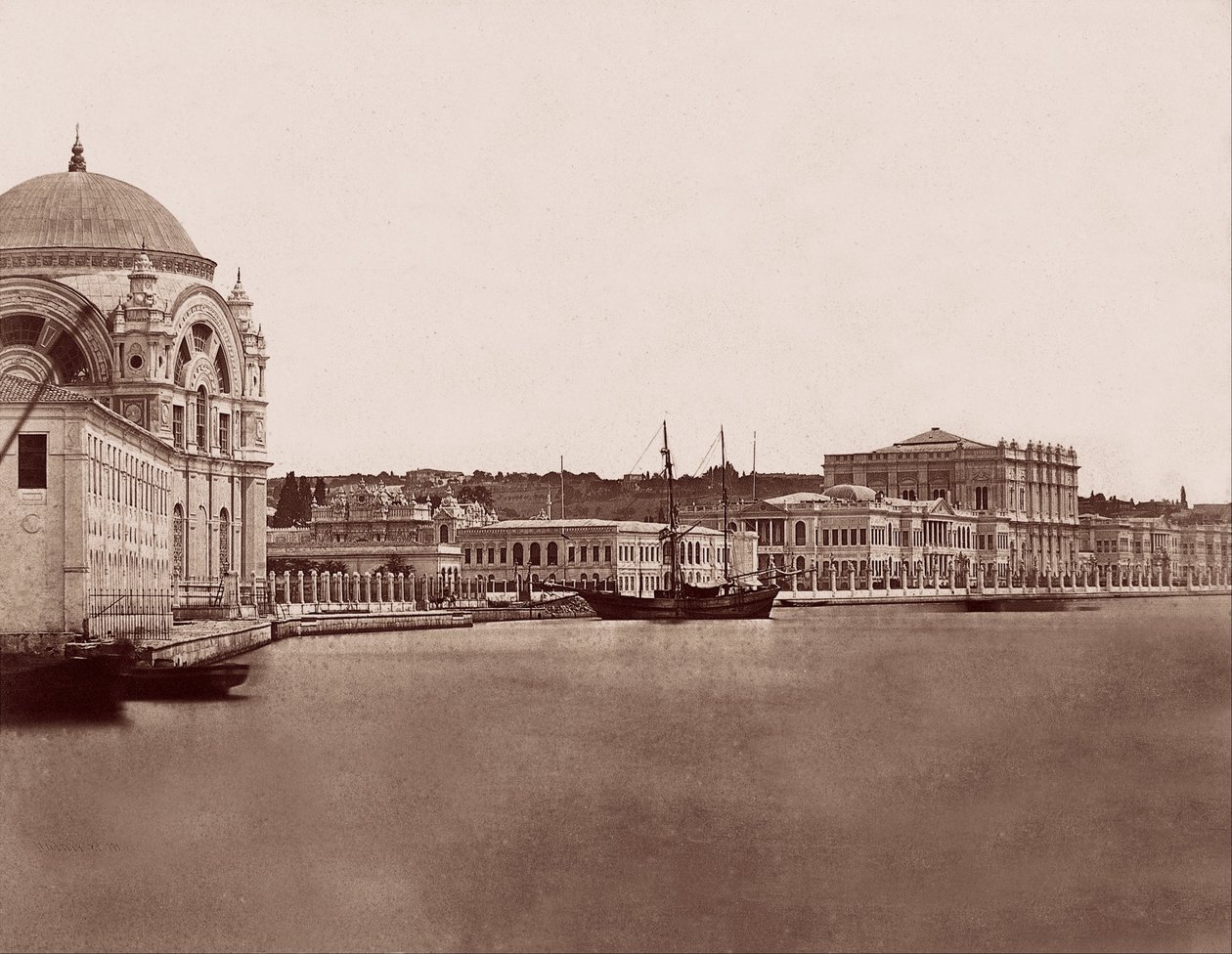 Dolmabahçe Sarayı ve Camii by Robertson and Beato