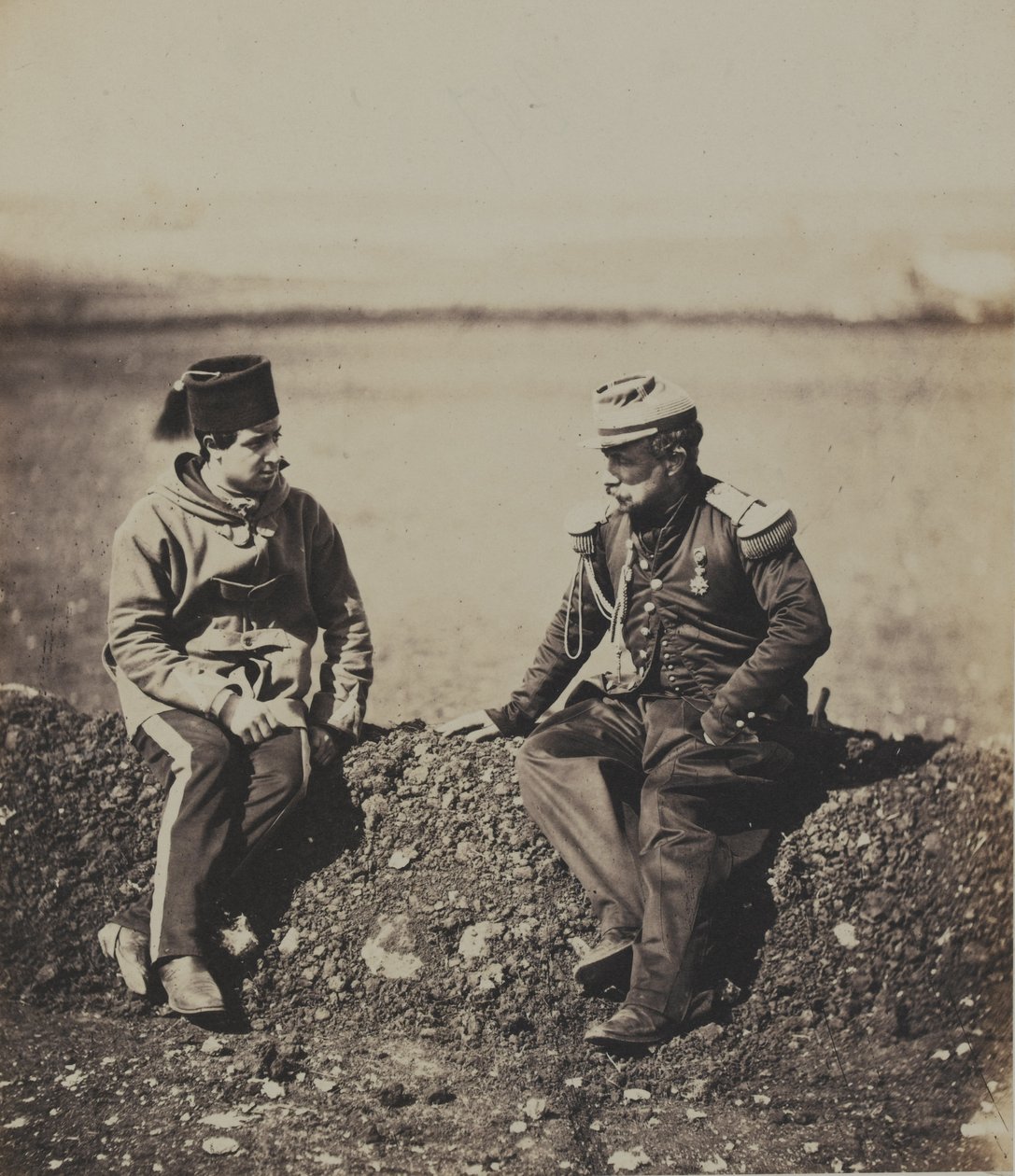 Genel Cisse ve Kurmay Subayı by Roger Fenton