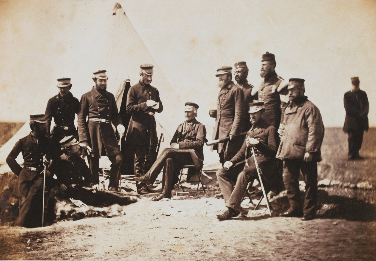 Korgeneral Sir John Lysaght Pennefather ve Staff, Kırım Savaşı ile ilgili 52 fotoğraftan oluşan bir albümden, 1855 by Roger Fenton