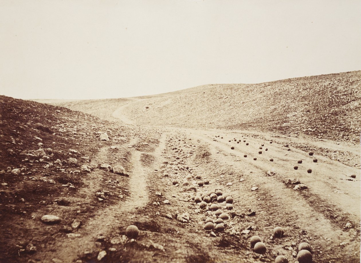 Ölüm Gölgesi Vadisi by Roger Fenton