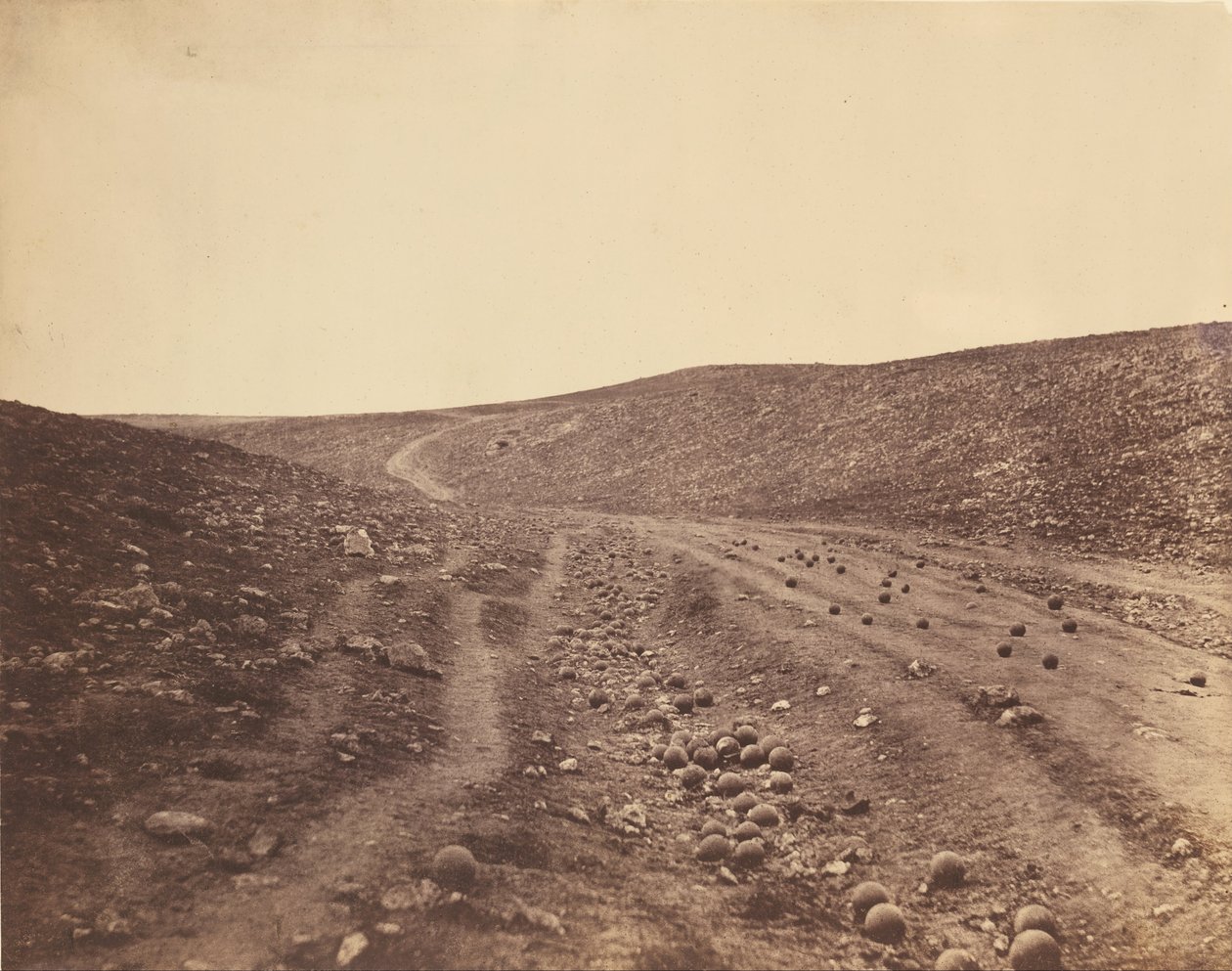 Ölüm Gölgesi Vadisi by Roger Fenton