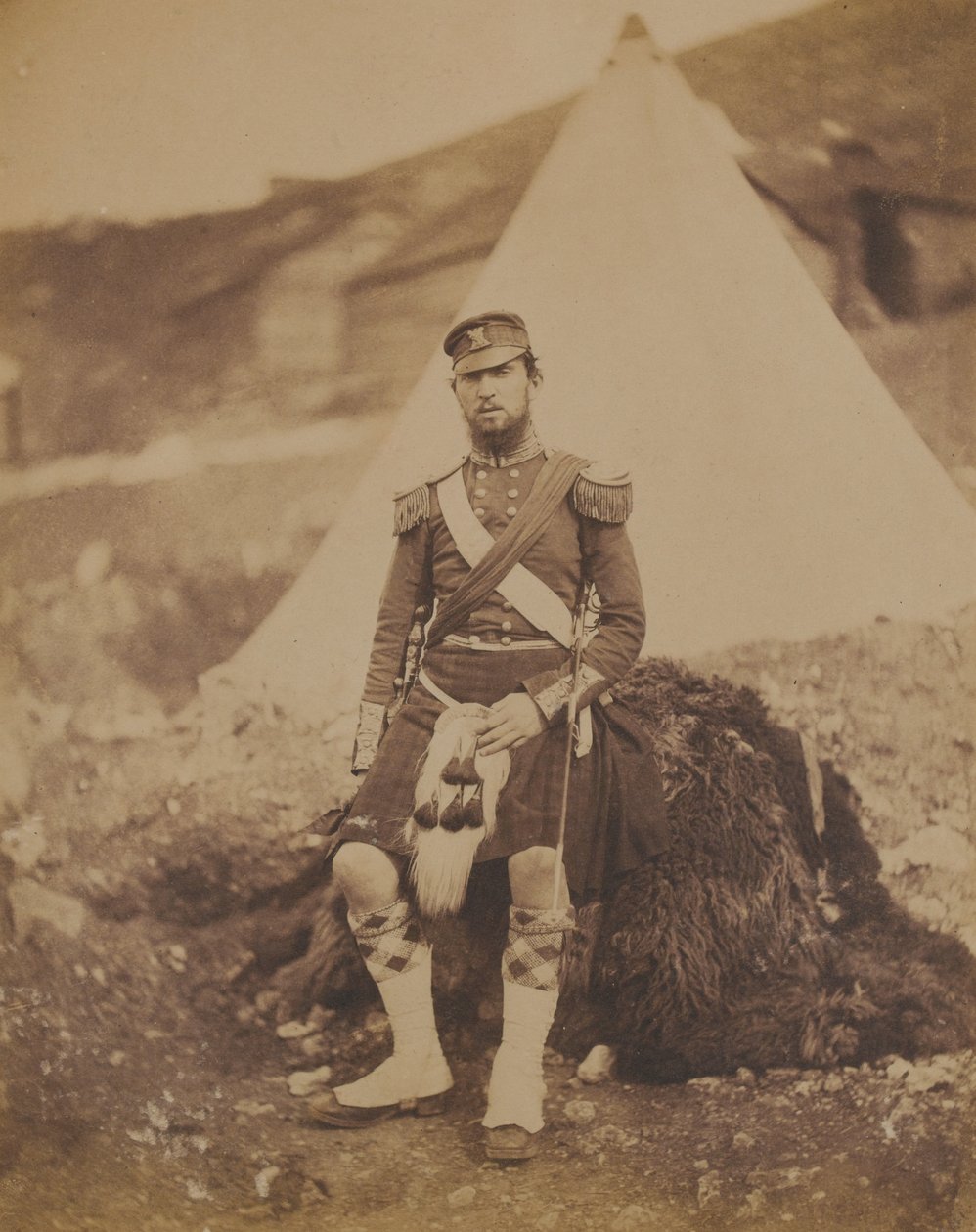 Kaptan Frank Cunningham Scott, 42. by Roger Fenton