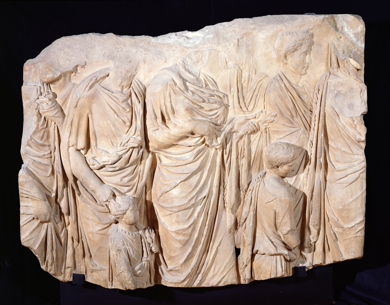 Ara Pacis Augustae, Bir Alay Sahnesi Parçası, MÖ 13-9 (mermer) by Roman