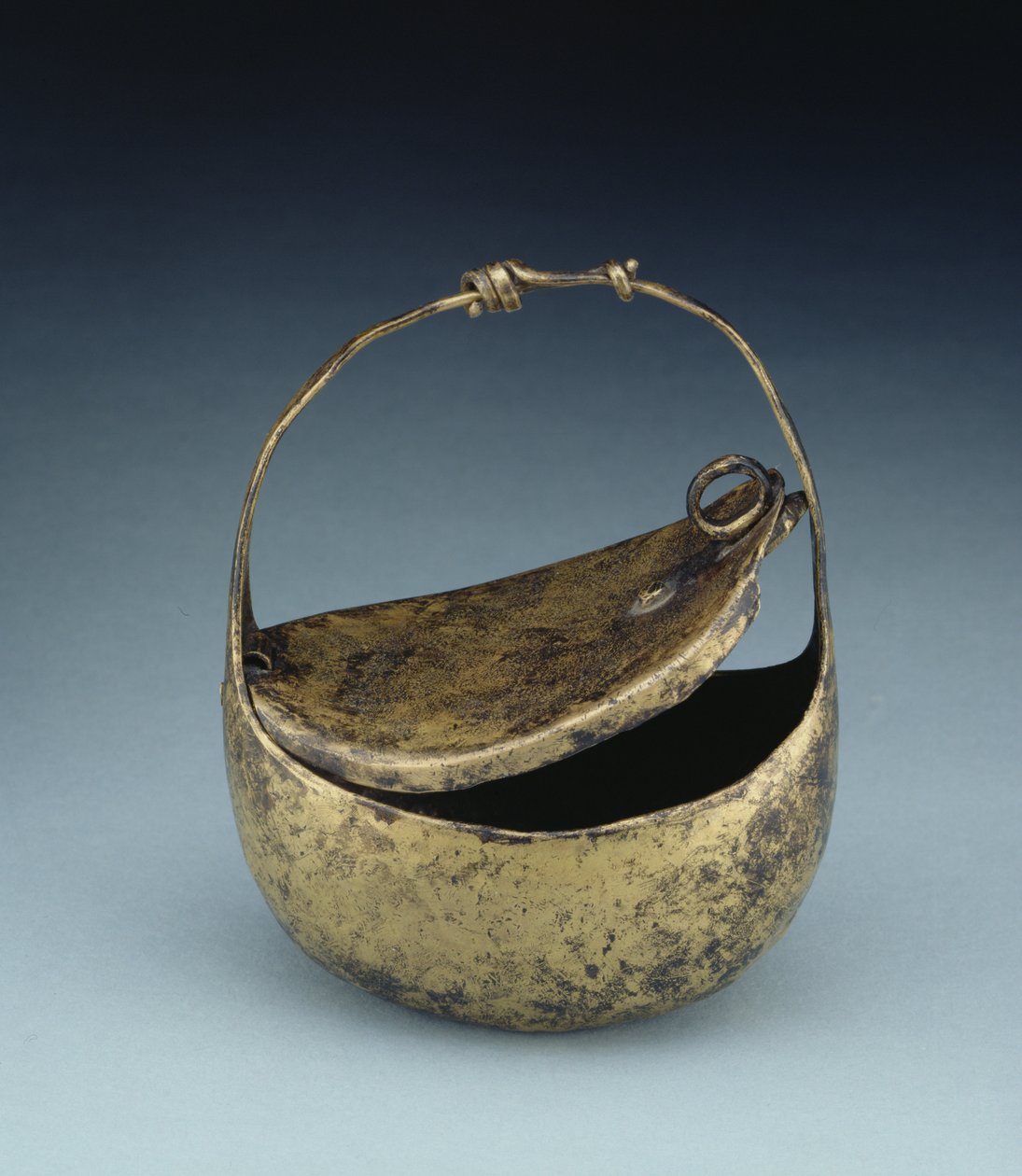 Kol çantası (bronz) by Roman