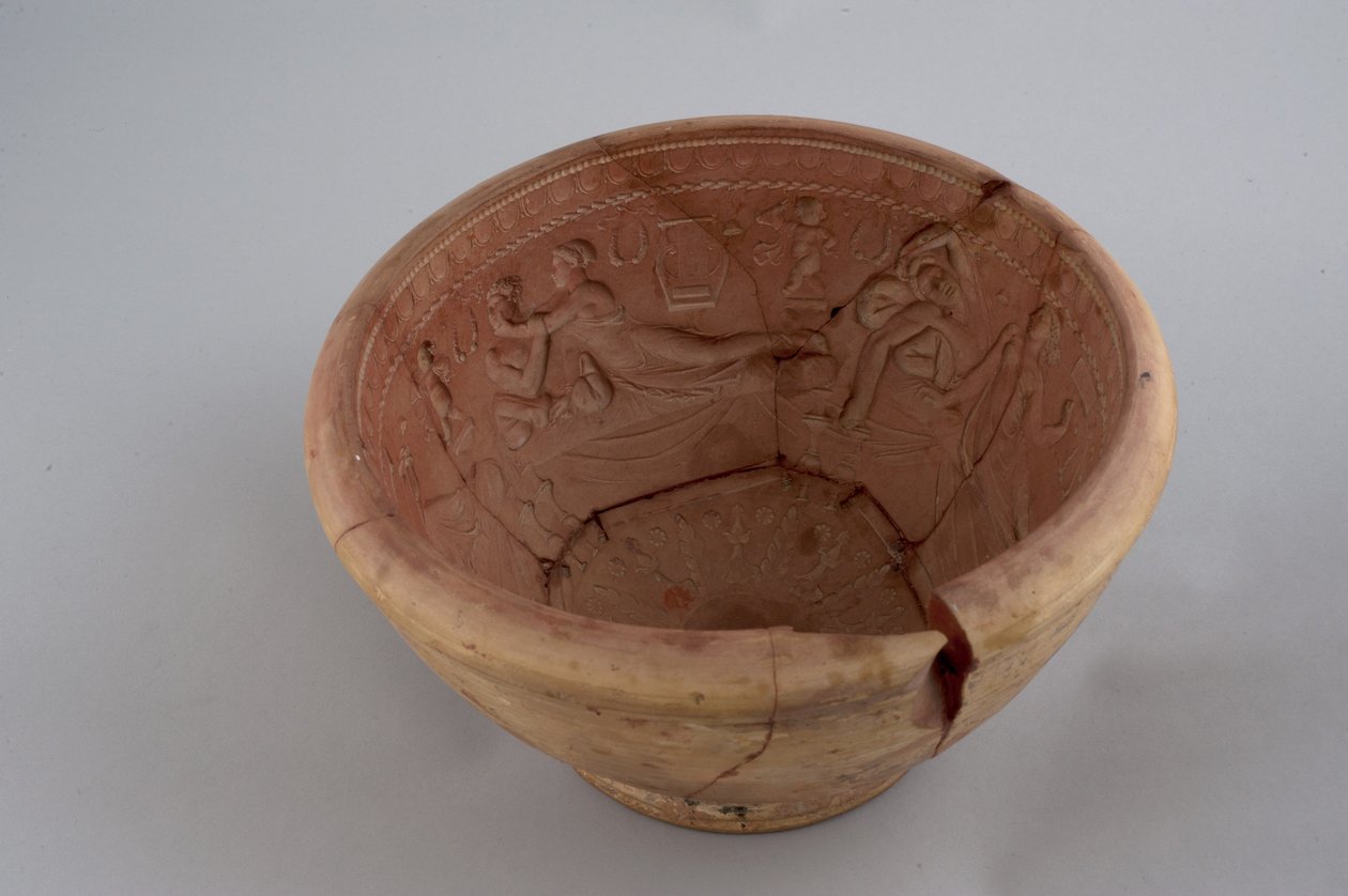 kase (pişmiş toprak) by Roman