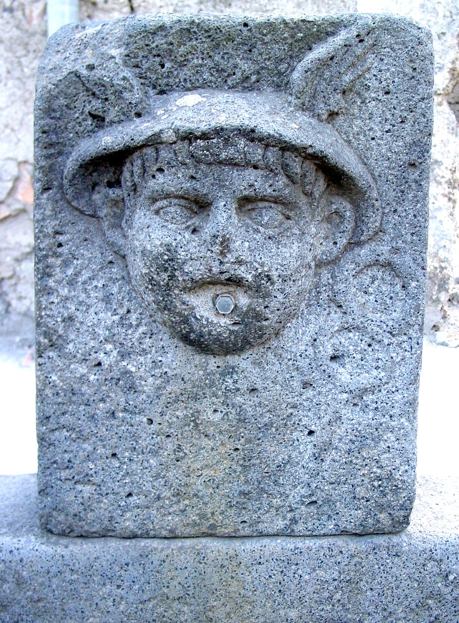 Merkür Çeşmesi by Roman