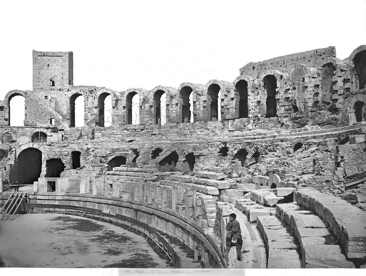 Amfi tiyatronun iç görünümü by Roman
