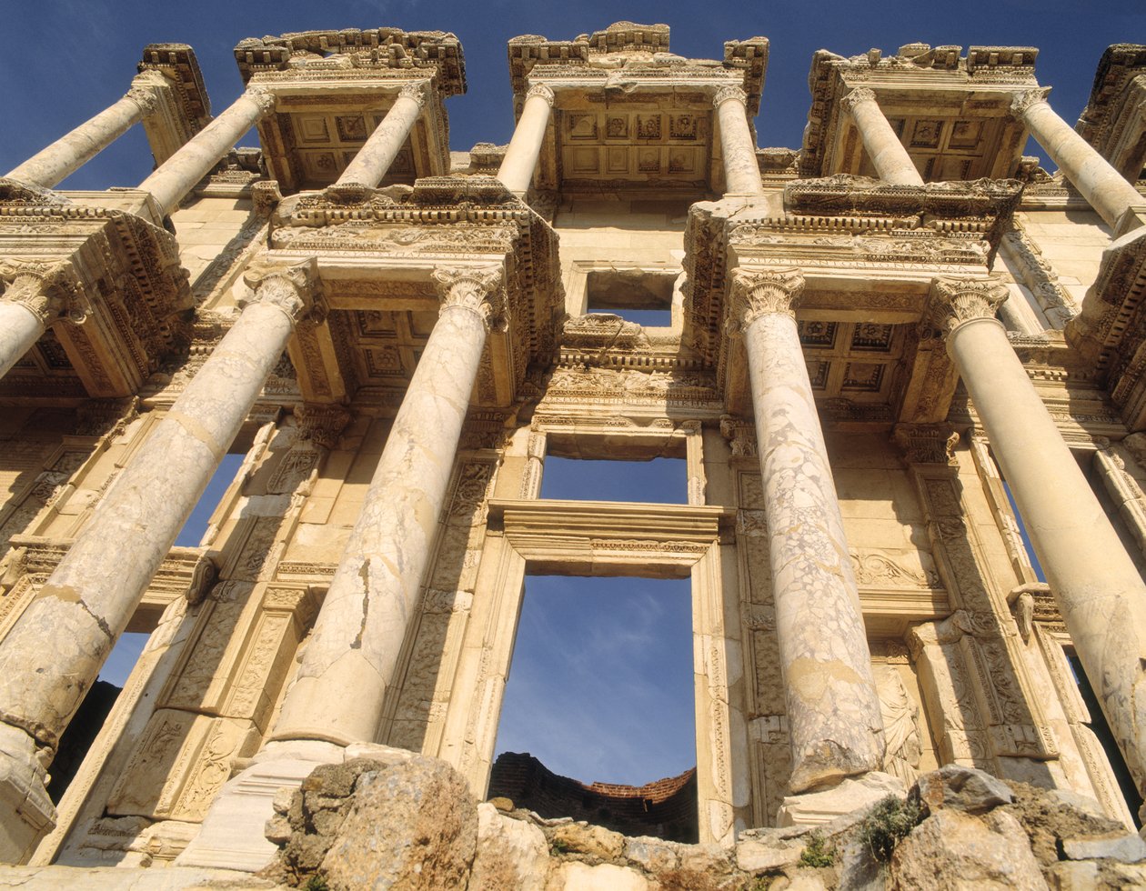 MS 135'te inşa edilen Celsus Kütüphanesi by Roman