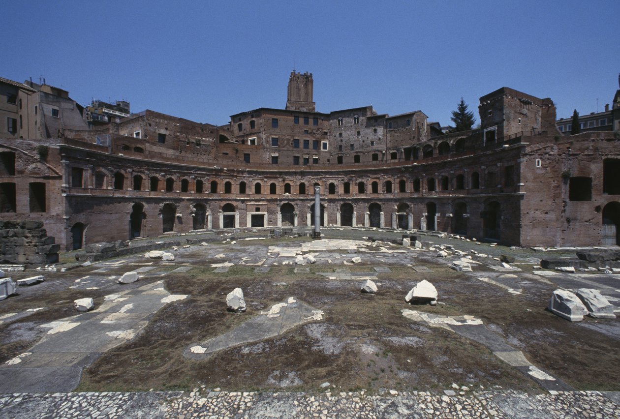 107-112 inşa edilmiş Trajan Forumu