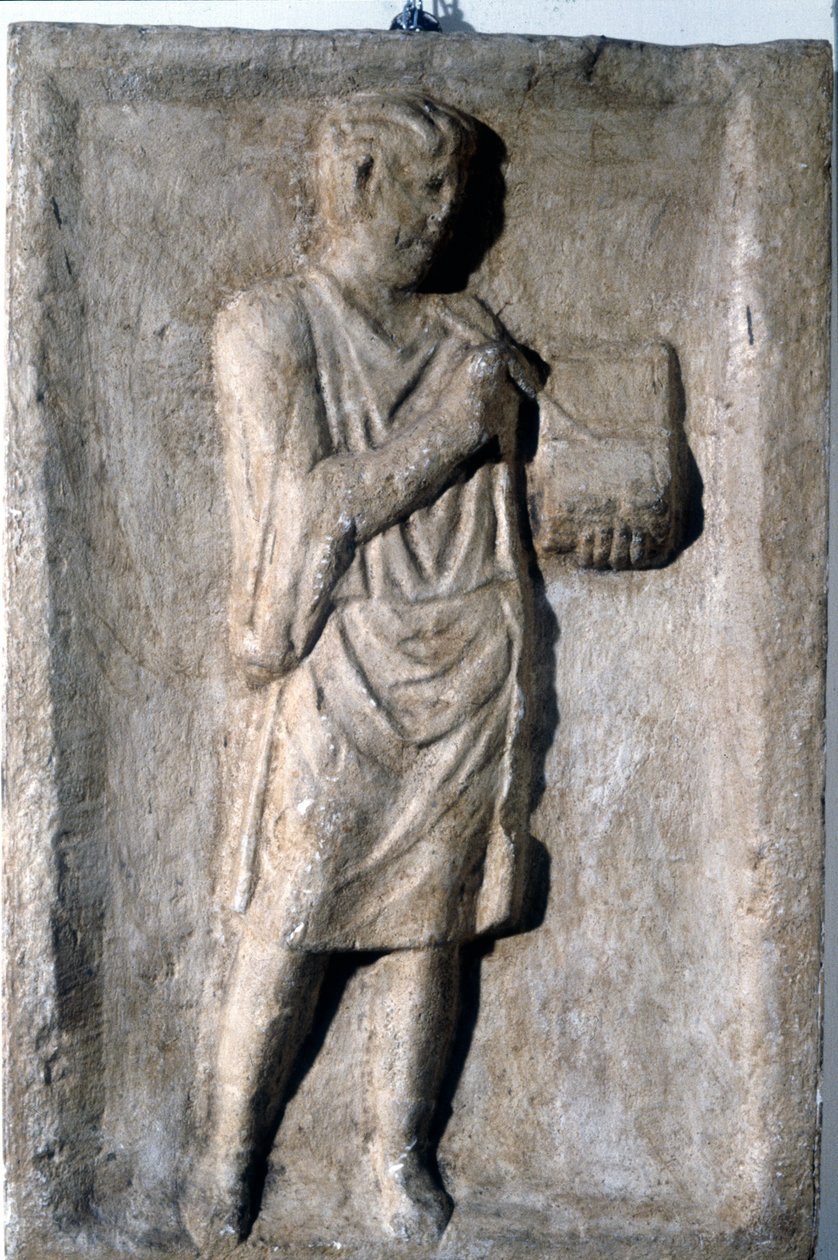 Balmumu tablet üzerine kalemle yazan bir adam, Roma kabartması, 2.-3. yüzyıl. by Roman