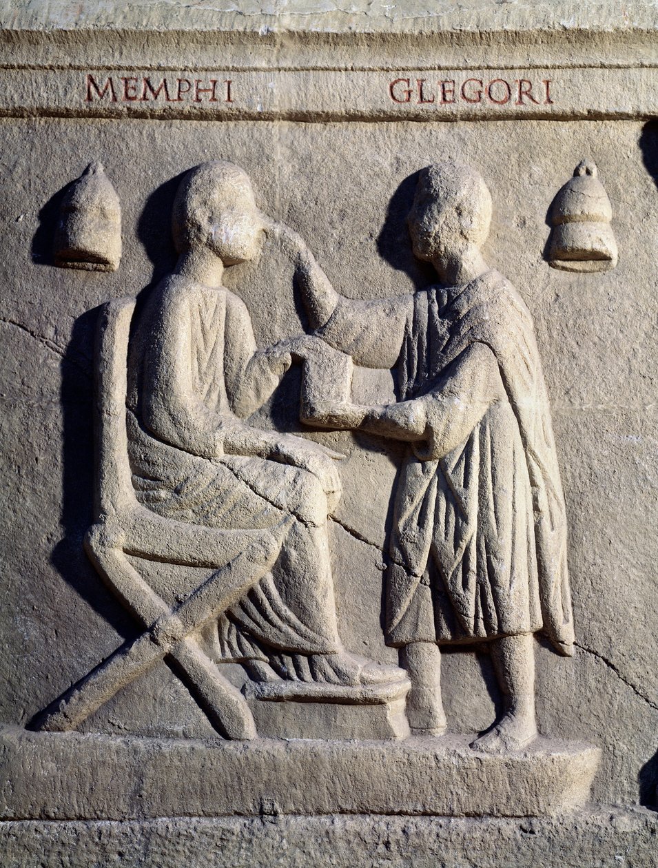 Bir göz doktoru hastasının gözlerini inceler (Alt kabartma, 2. yüzyıl) by Roman