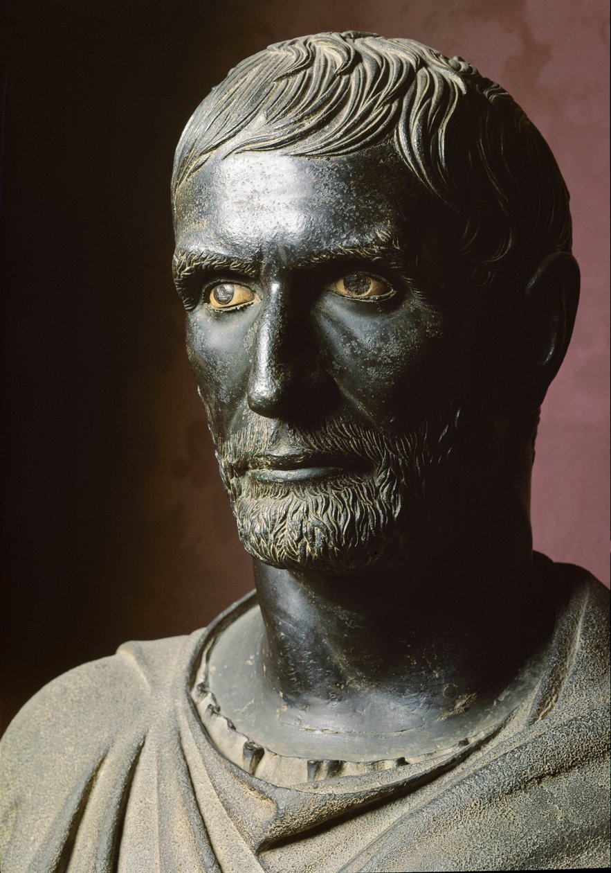Brutus Büstü (Bruto Capitolino) (Capitolin) - Bronz heykel. 300 BC, Dim. 79 cm - Roma, Musei Capitolini, Palazzo dei Conservatori, Sala dei Trionfi - Capitoline Brutus olarak bilinen Lucius Junius Brutus