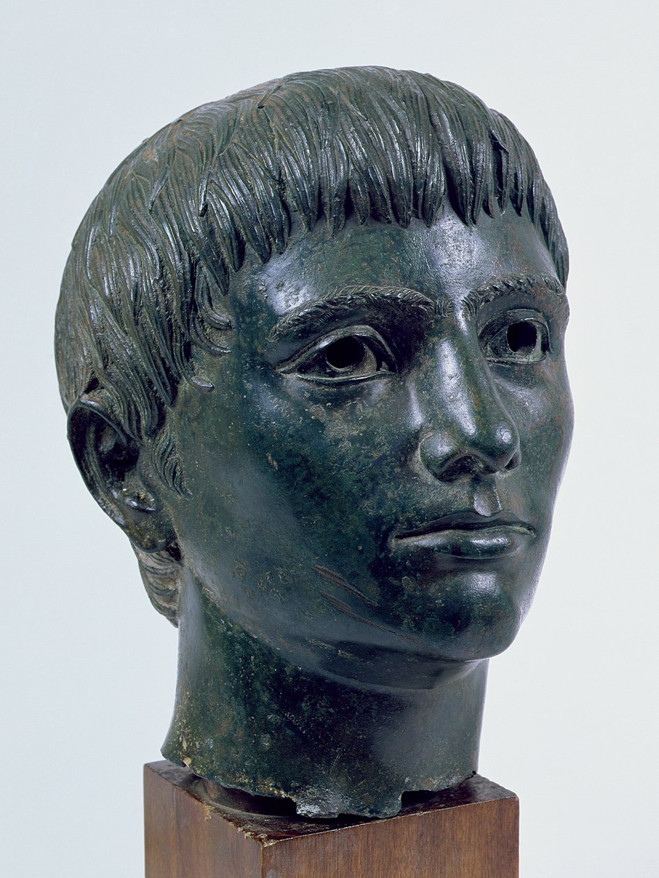 Bir Çocuğun Başı (bronz) (bkz. 254055) by Roman