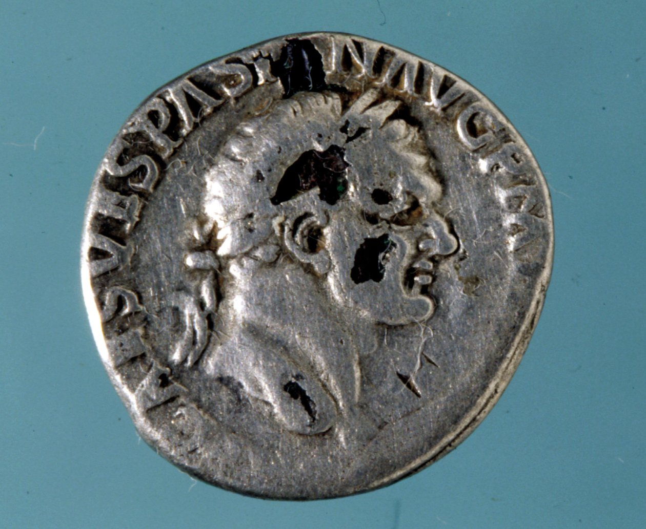 Roma İmparatoru Vespasian (9 - 79) tasvirli gümüş sikke. by Roman