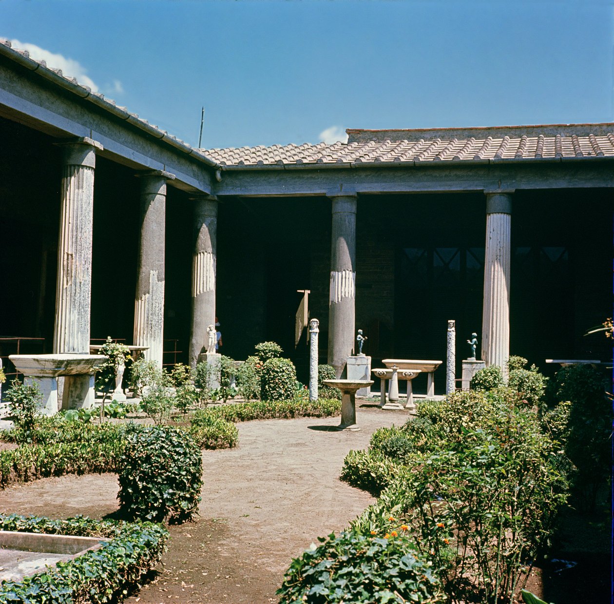 Atrium, Vettii Evi by Roman