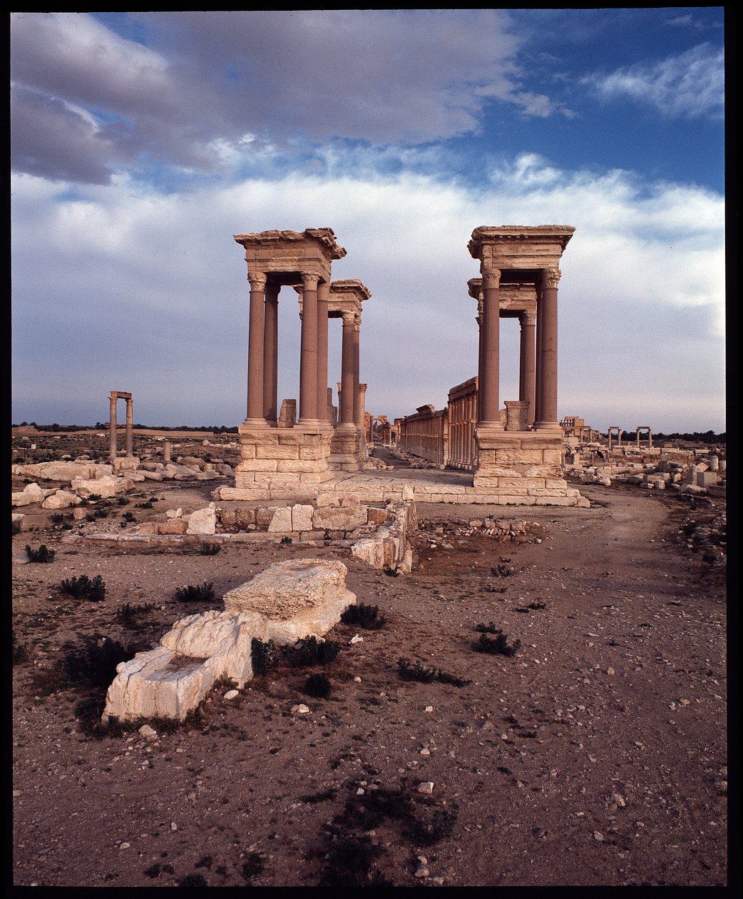 Tetrapylon
