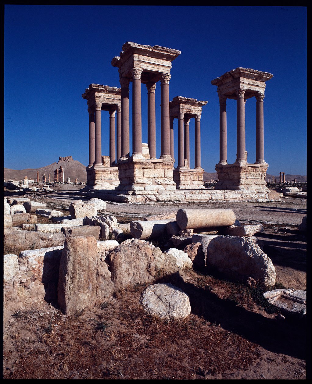 Tetrapylon