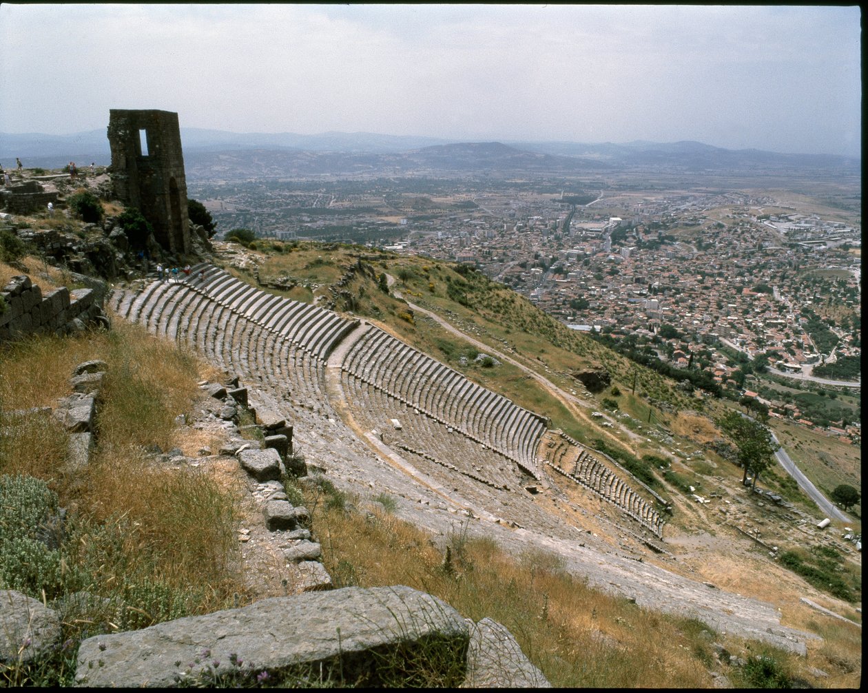 Tiyatro Görünümü by Roman