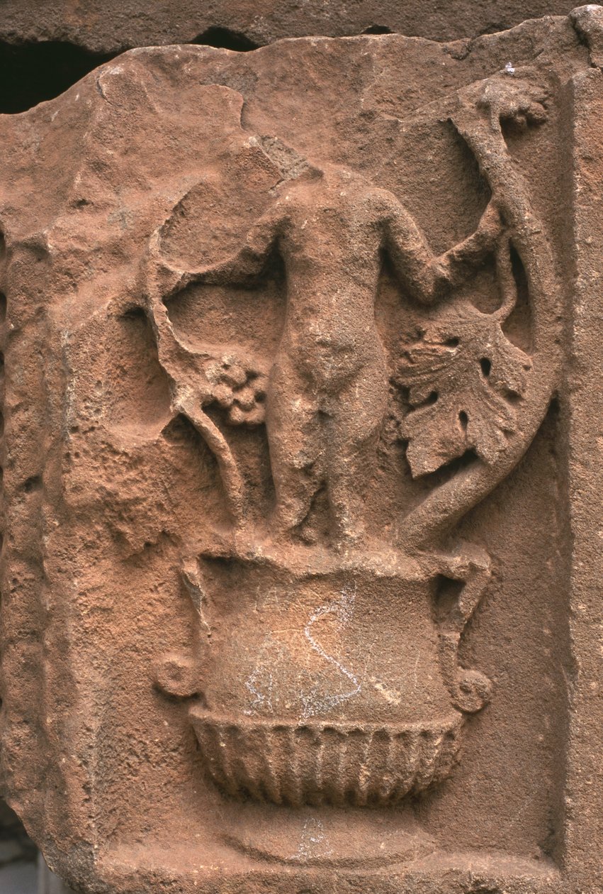 Oyma bezemeli mimari parça, Sertius Pazarı, Yüksek İmparatorluk Dönemi (M.Ö. 27-395) (ayrıca bkz. 267025) by Roman Imperial Period