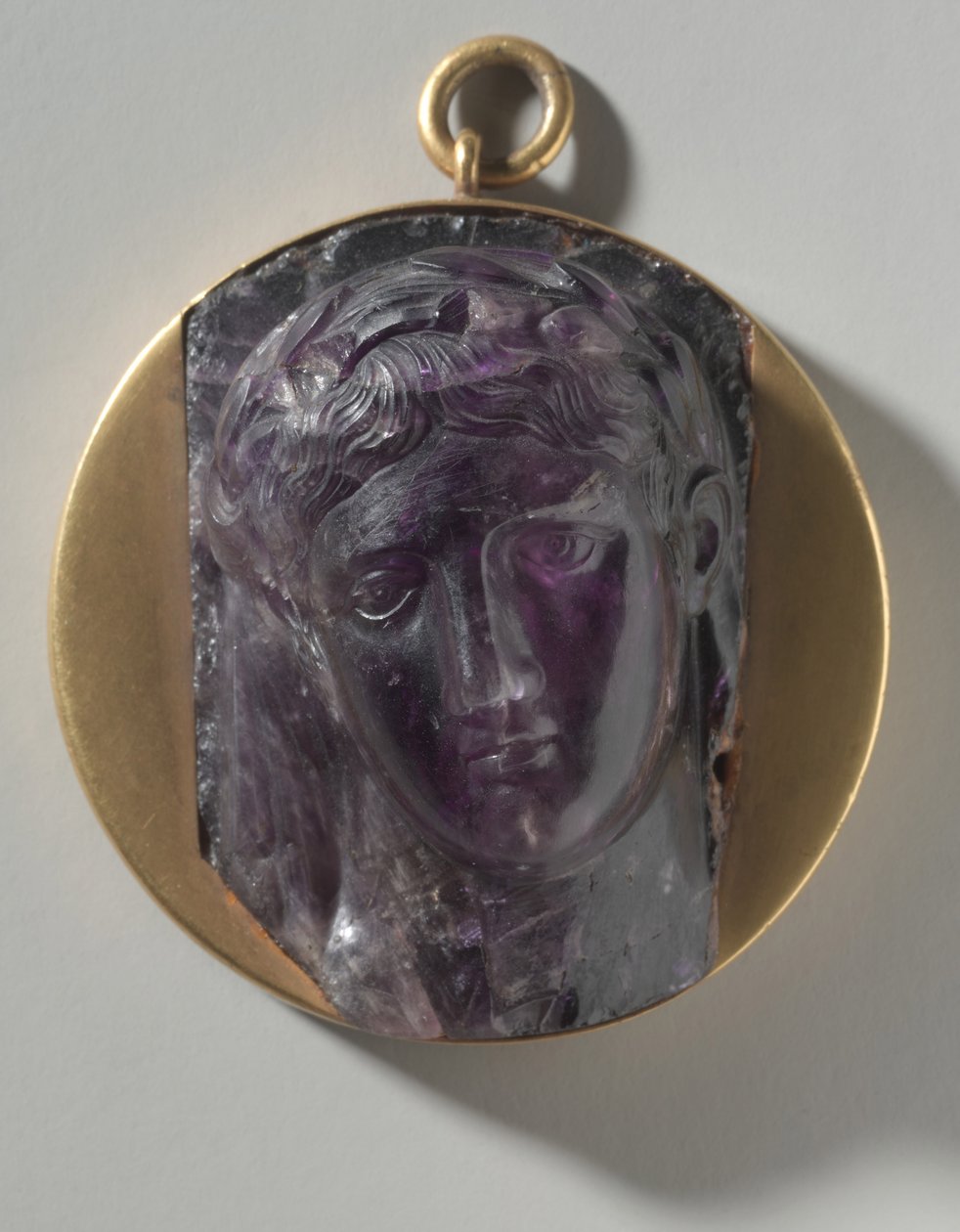 Cameo: Bir Kadının Başı, c.1-100 by Roman Imperial Period
