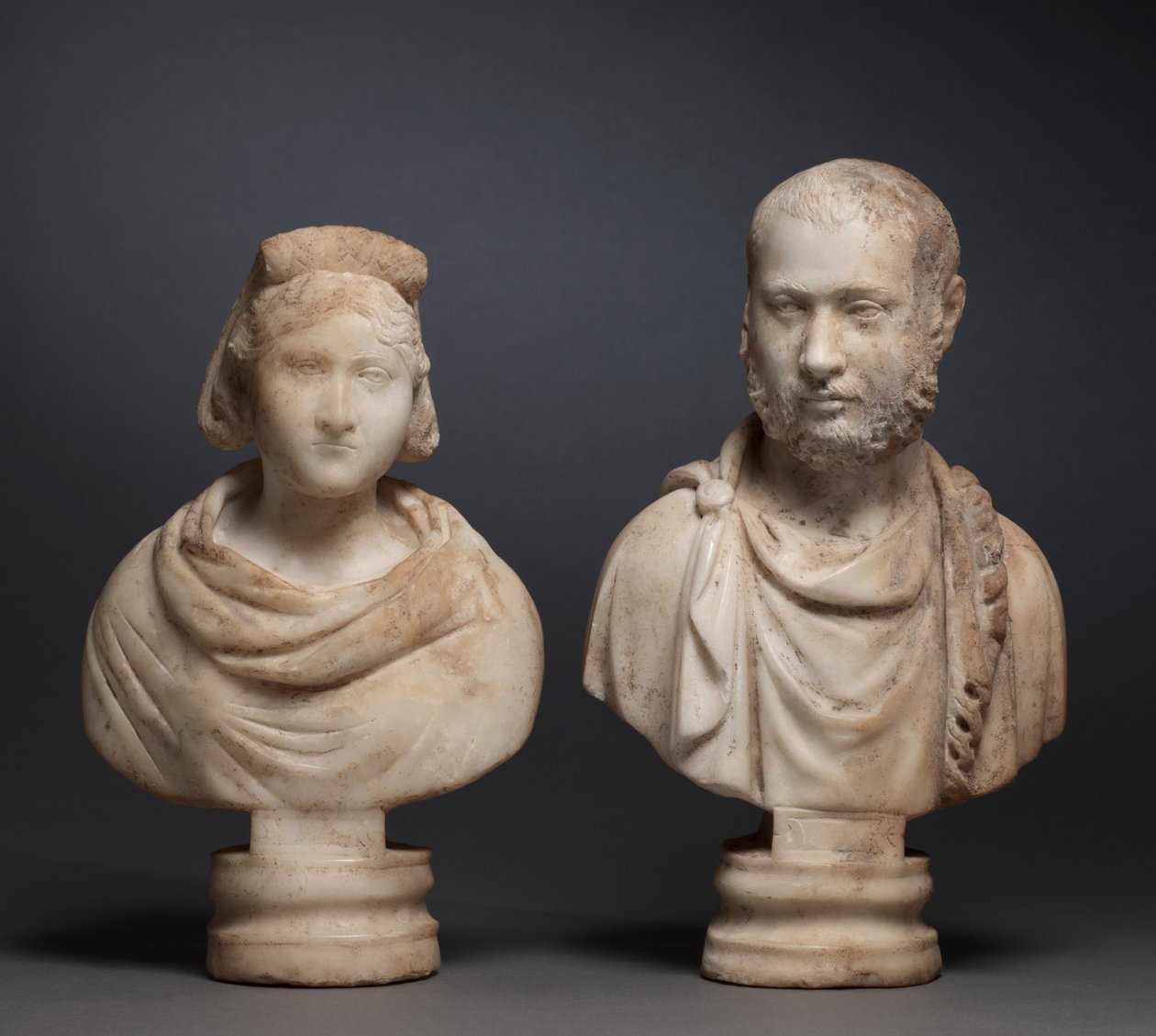 Aristokrat Bir Kadının Portre Büstü ve Aristokrat Bir Adamın Portre Büstü, 280-290 (mermer) by Roman Imperial Period